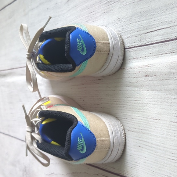 Nike Air Force 1 Vibrant Blue and Yellow Sneakers - Picture 4 of 7